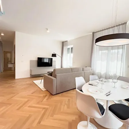 Carducci 29 Tirabora Short Rent Апартаменты