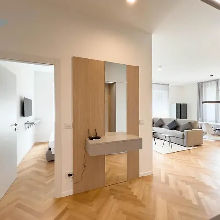 Carducci 29 Tirabora Short Rent