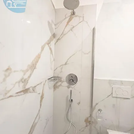 Carducci 29 Tirabora Short Rent * Триест
