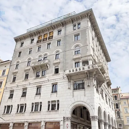 Carducci 29 Tirabora Short Rent *
